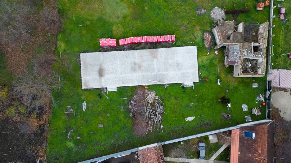 Teren intravilan cu fundatie inceputa si materiale - Poză 5