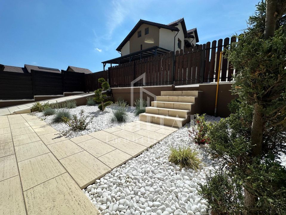 Casă modernă la cheie Dezmir ansamblu privat - Poză 13