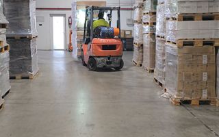 Vindem hala in Episcopia/Oradea - Poză 3