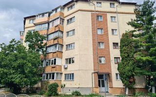 Apartament 3 camere - Centru - Etaj 4/5 - Poză 1