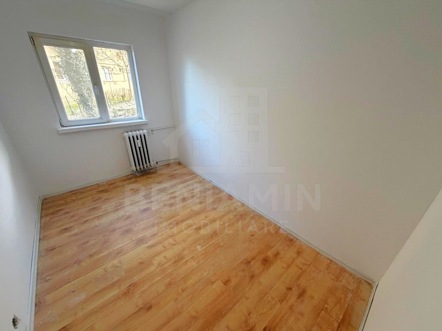 4 Decomandate-Doua bai-Parter-Disponibil Imediat-Zona linistita - Poză 4
