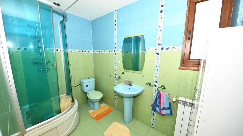 Vila spatioasa, constructie solida, zona micro 17 – Galati - Poză 51