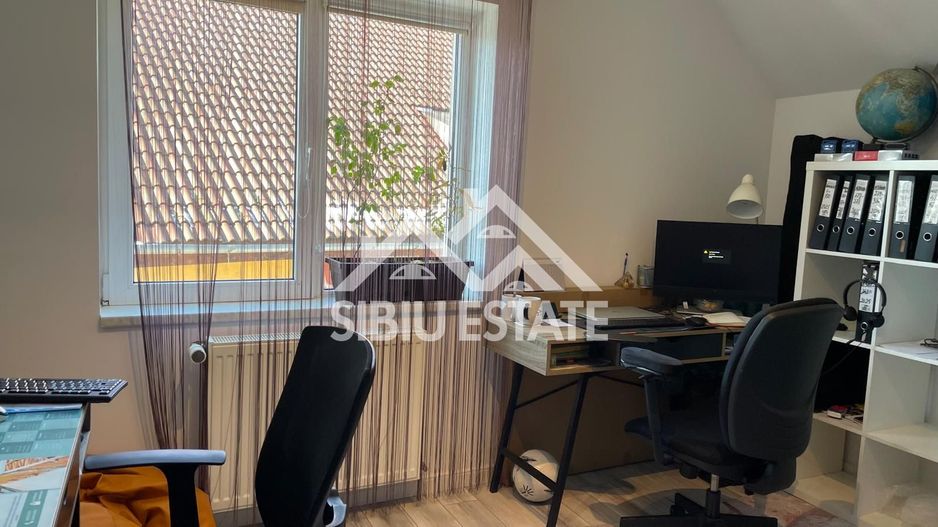 Apartament 2 camere la casă cu pod+curte in  Șelimbăr-Zona Brana - Poză 19