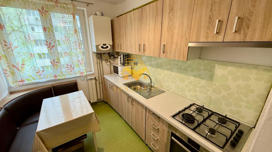 2 camere semidecomandate, balcon, Zona Centrala, Piata Abator, Lukoil - Poză 5