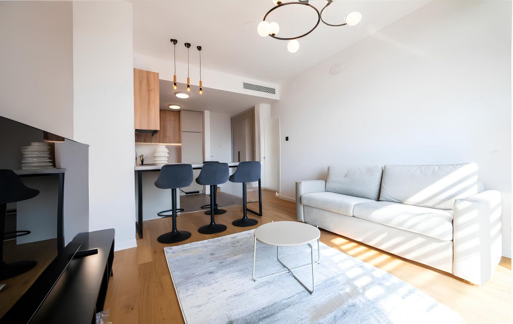 Apartament High End 2 camere Upsite I Loc de parcare si boxa - Poză 3