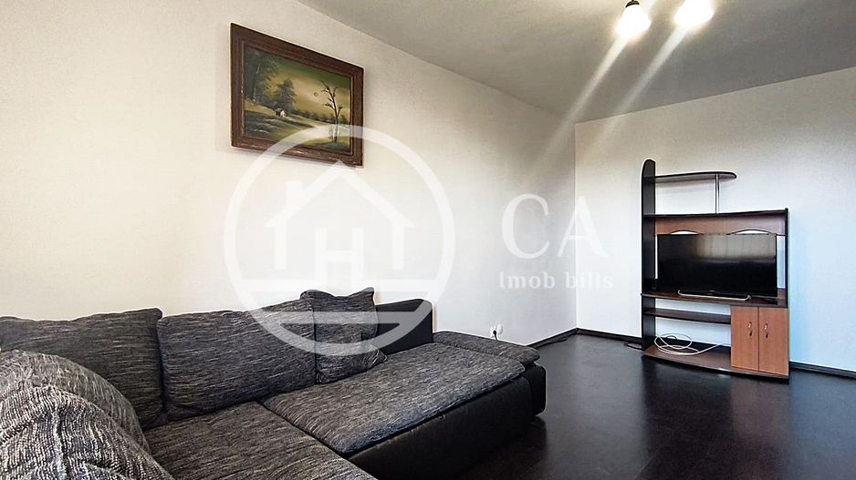 Apartament de închiriat cu 3 camere în zona Rogerius, Oradea - Poză 3