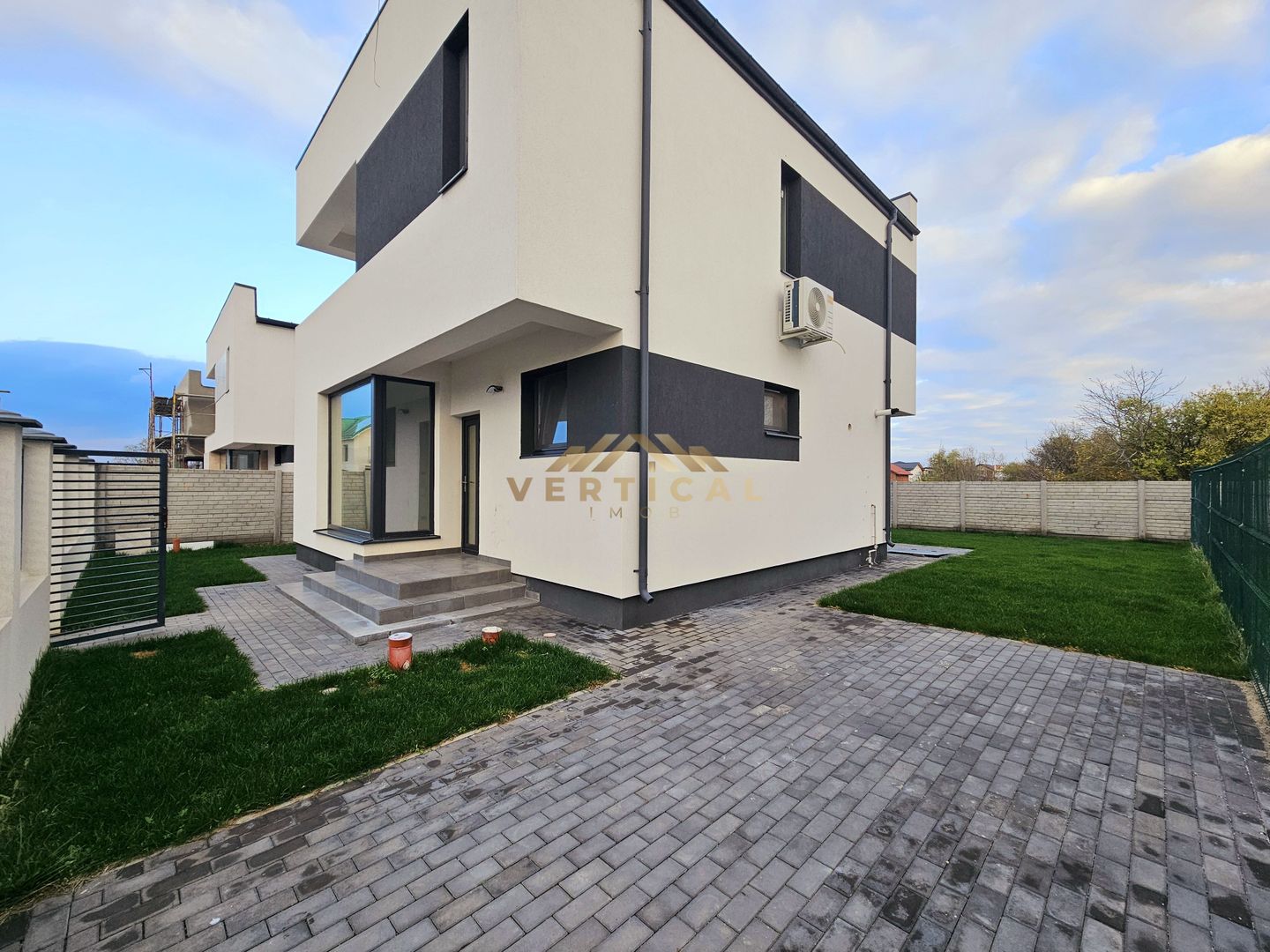 De inchiriat vila 4 camere - intrare comuna Berceni - Poză 4