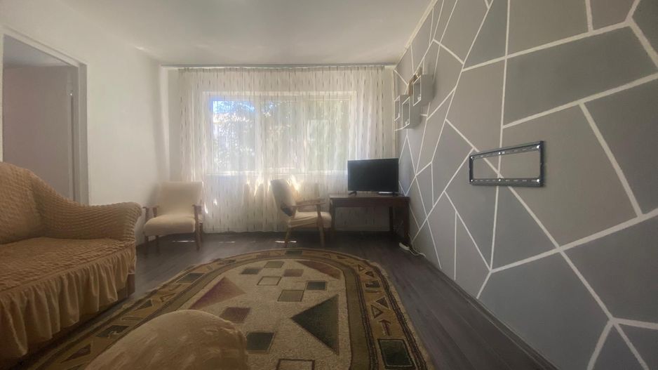 Etajul 3! Inchiriere apartament cu 2 camere in Targoviste - micro 11 - Poză 3