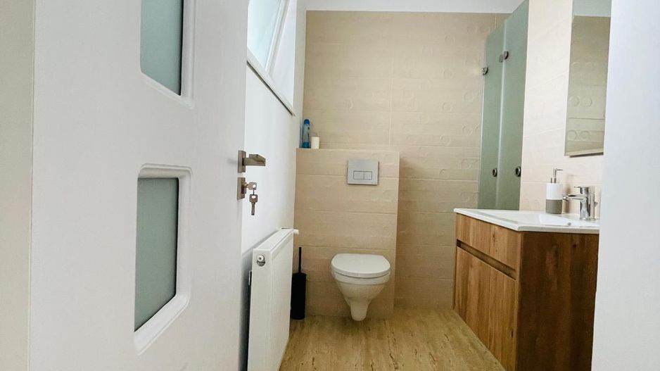 Apartament 2 camere,fix langa metrou,complex cu piscina - Poză 3