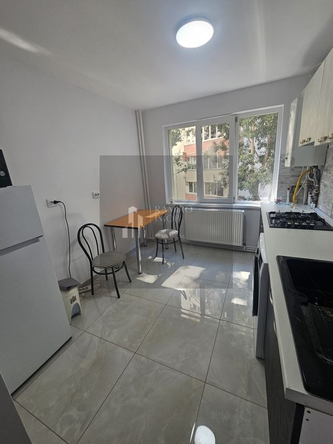 Apartament 3 camere renovat | Centrală proprie | Mega Mall | Et 3 - Poză 3