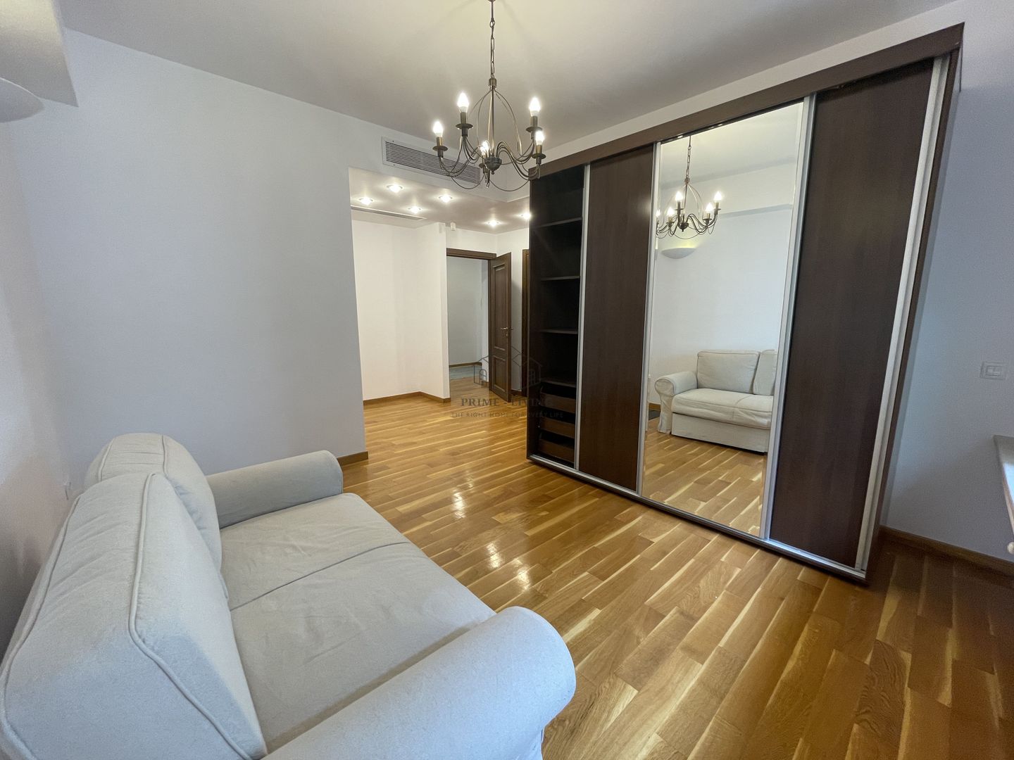 APARTAMENT SUPER CU 4 CAMERE IN DOROBANTI CAPITALE - Poză 4