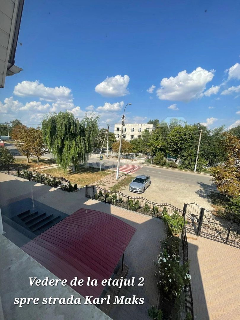 Spațiu comercial Basarabeasca centru 542m2 - Poză 2