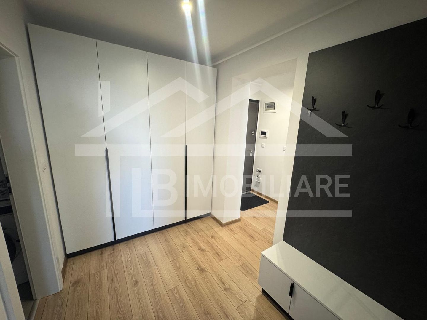 Apartament cu 2 camere, 60mp, decomandat, parcare,  Zona Maurer Residence, - Poză 11
