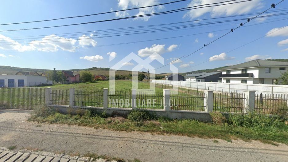 Teren cu Multiple Destinații pe DN1C - pentru Afaceri și Locuințe - Poză 1