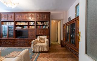 Apartament 3 camere de vânzare, Ultracentral, Bacău - Poză 4