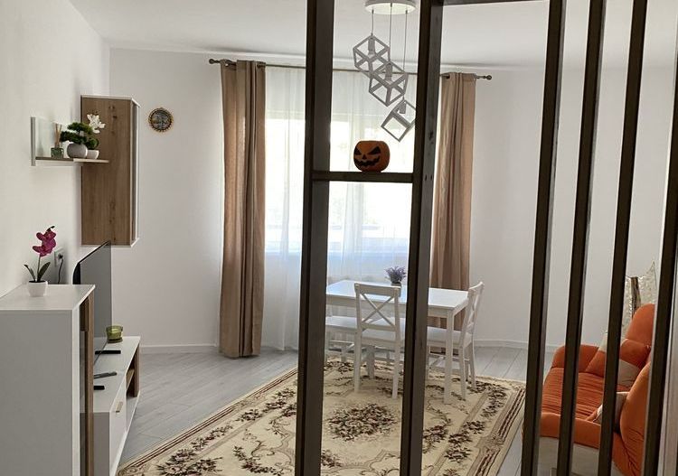 De închiriat: apartament 2 camere - nou- parcare - Păcii - metrou - Poză 3