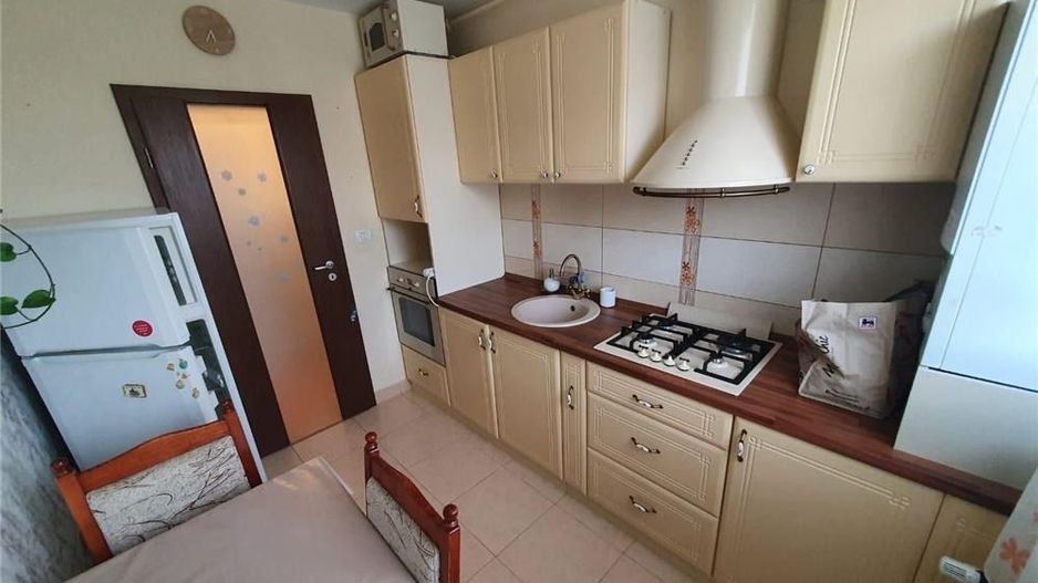 Vand apartament 2 camere bloc nou Iris,et 8,terasa 20mp - Poză 2