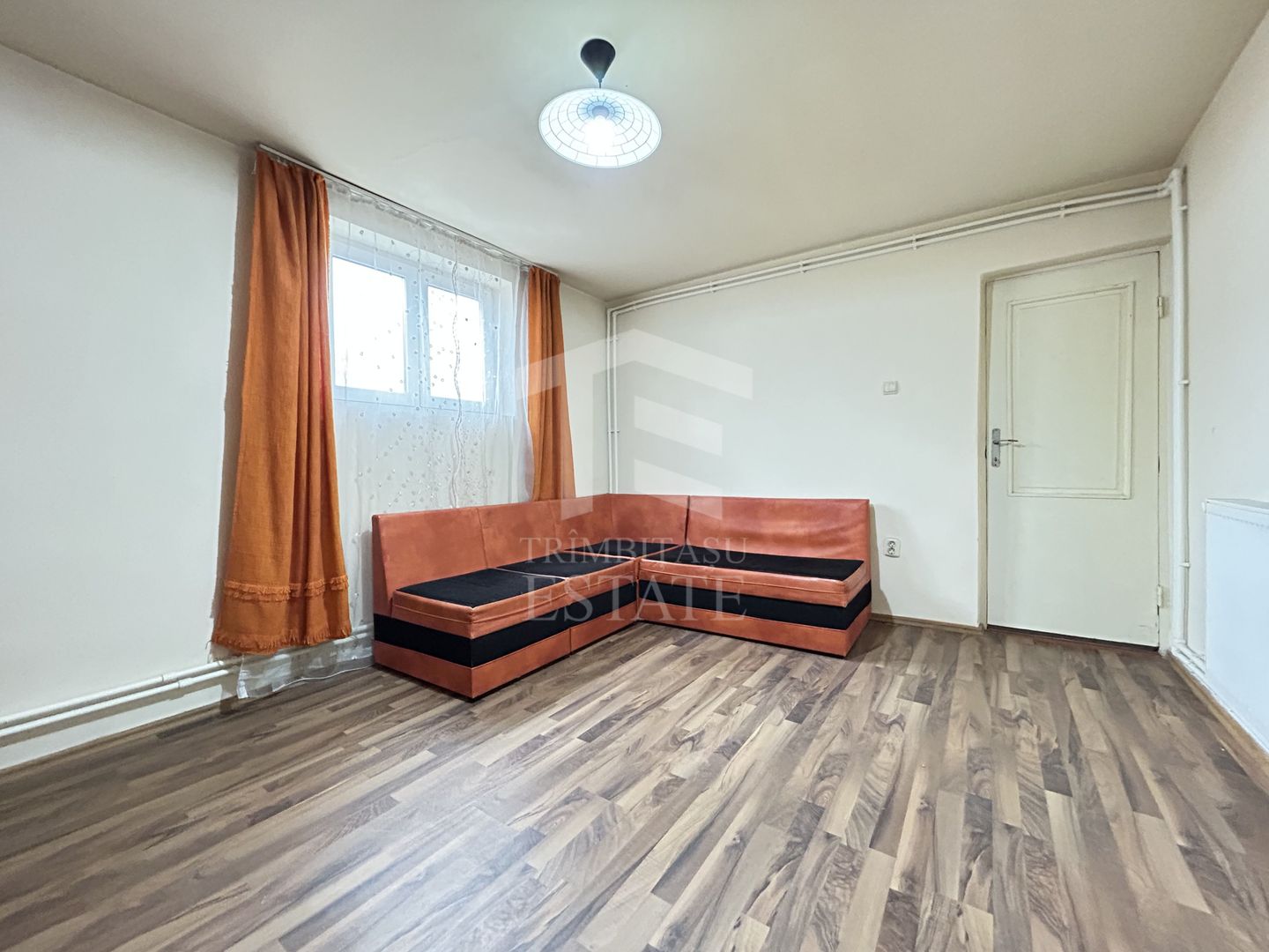 Casa P+1 ideala pentru 2 familii sau pentru inchiriere – zona centrala - Poză 1