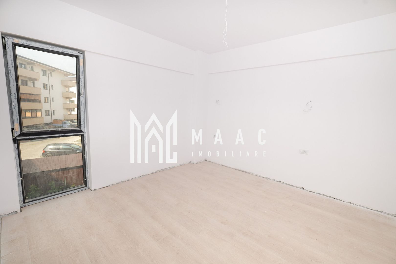 APARTAMENT 2 CAMERE| ETAJ 1| GARAJ INCLUS - Poză 3
