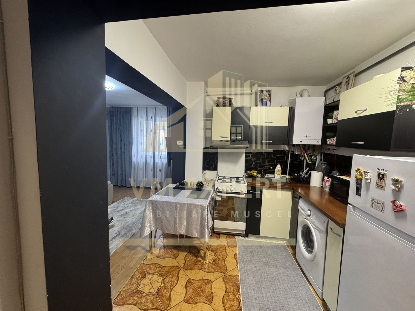 APARTAMENT 3 CAMERE ETAJ 3 VISOI - Poză 16