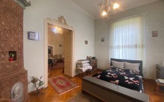 STIL BAROC! VÂNZARE CASĂ ULTRACENTRAL - Poză 1