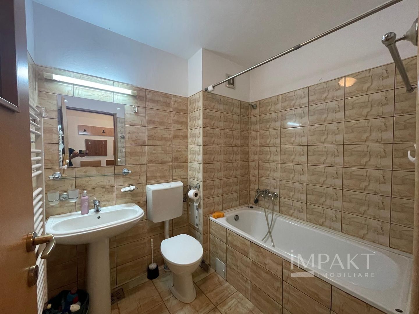 Garsonieră | 32mp | Piața 1 Mai | DE ÎNCHIRIAT - Poză 6