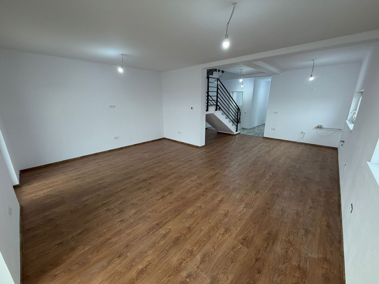 COMISION 0%, Casa Individuala, 4 Camere, 105 mp si 350 Teren, SACALAZ - Poză 7
