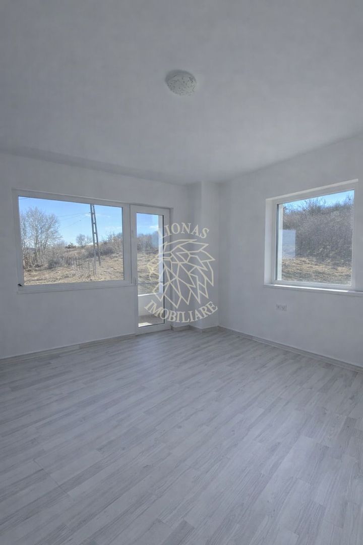 Casa 4 camere 154 mp-teren 600 mp-panorama spre oras-Zona La Soare - Poză 5