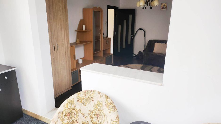 Apartament mobilat3 camere-Tractoru - Poză 16