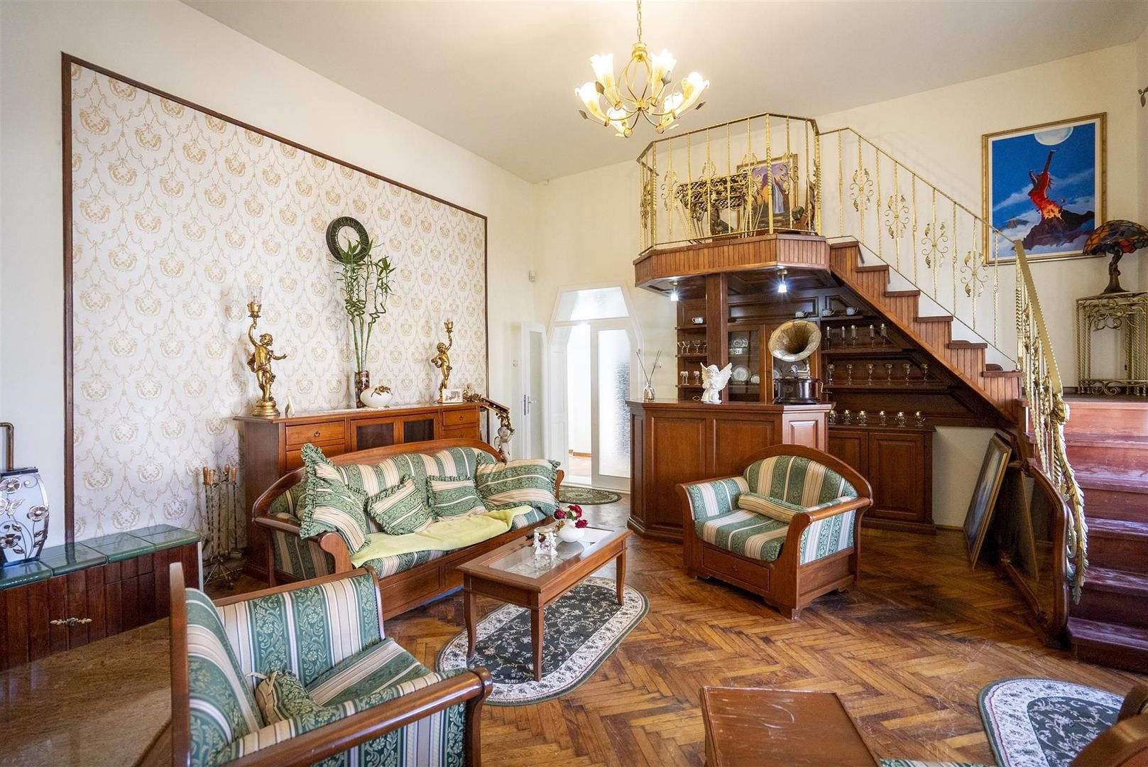 ULTRACENTRAL Apartament 3 camere cu 2 locuri de parcare - Poză 2