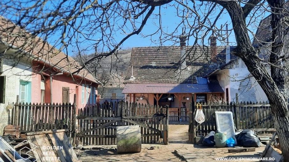 Casa mare in Paulis, la drumul principal, 1500 mp teren - Poză 3