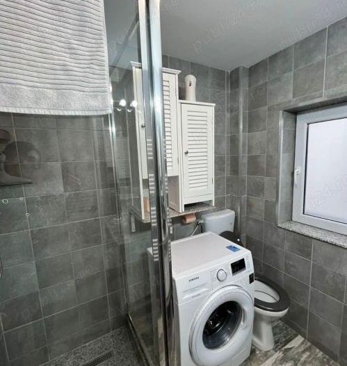 Închiriez garsonieră spațioasă, și modernă, Unirii, metrou aproape - Poză 5