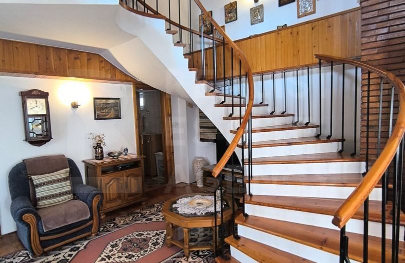 Vânzare, casă, 5 camere, Bran - Poză 3