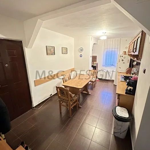 Ap. 4 camere Bucovina etaj 2 centrala proprie - Poză 1