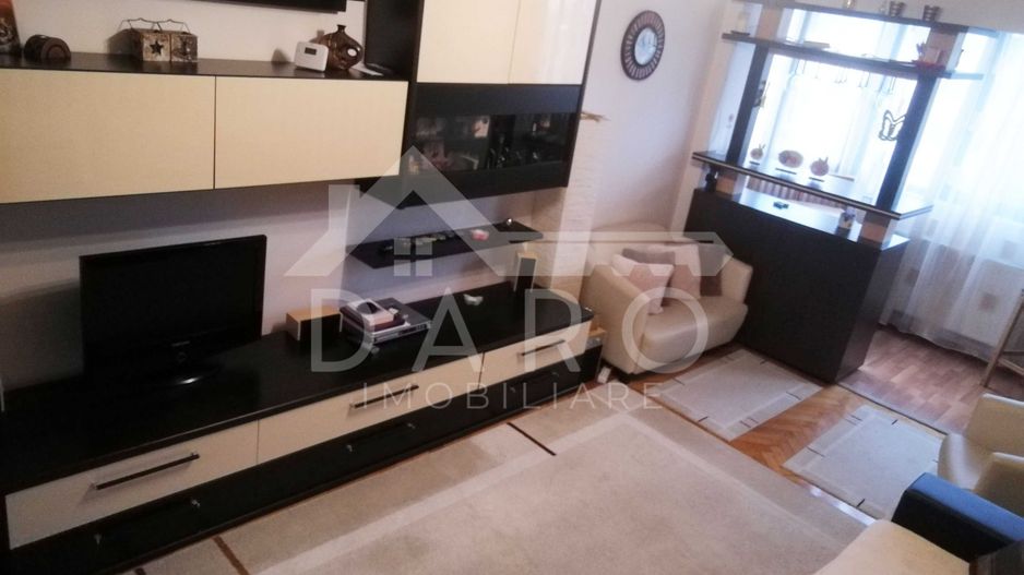 Dau in chirie un apartament in stare foarte buna zona Diamant - Poză 4