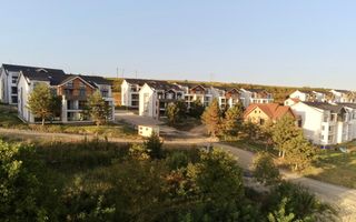 Penthouse 4 camere, terasa 14.42 mp mobilat -zona Aeroport Sibiu - Poză 15