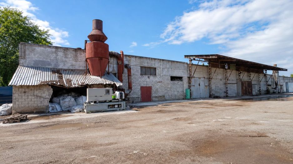 Oportunitate Rară de Investiție Industrială – 3,97 ha Teren + 14.673 m² Construcții în Zona Sîngera, Chișinău - Poză 3