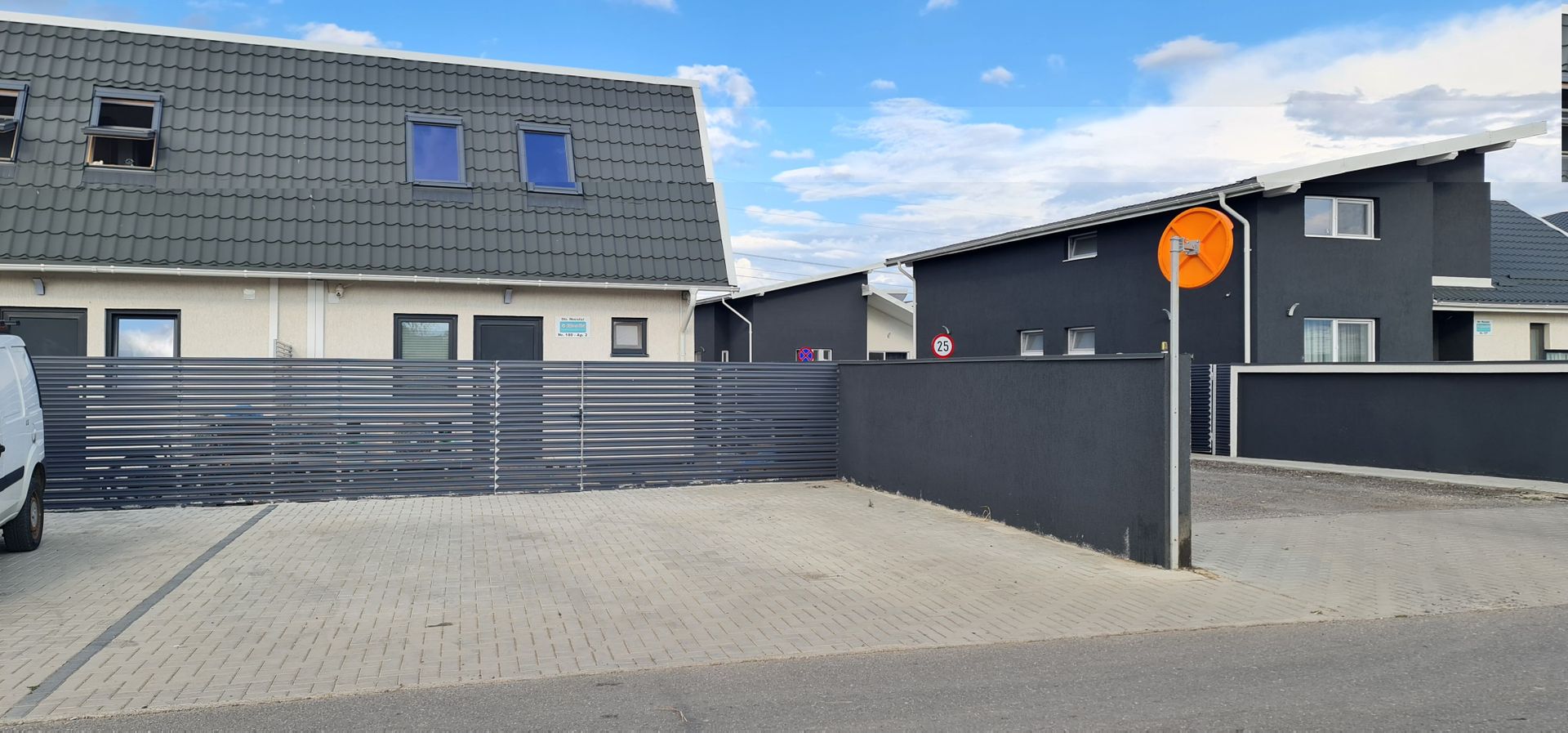 Casa finalizata intabulata mobilata in Cartier Izvor Tarlungeni Brasov - Poză 6