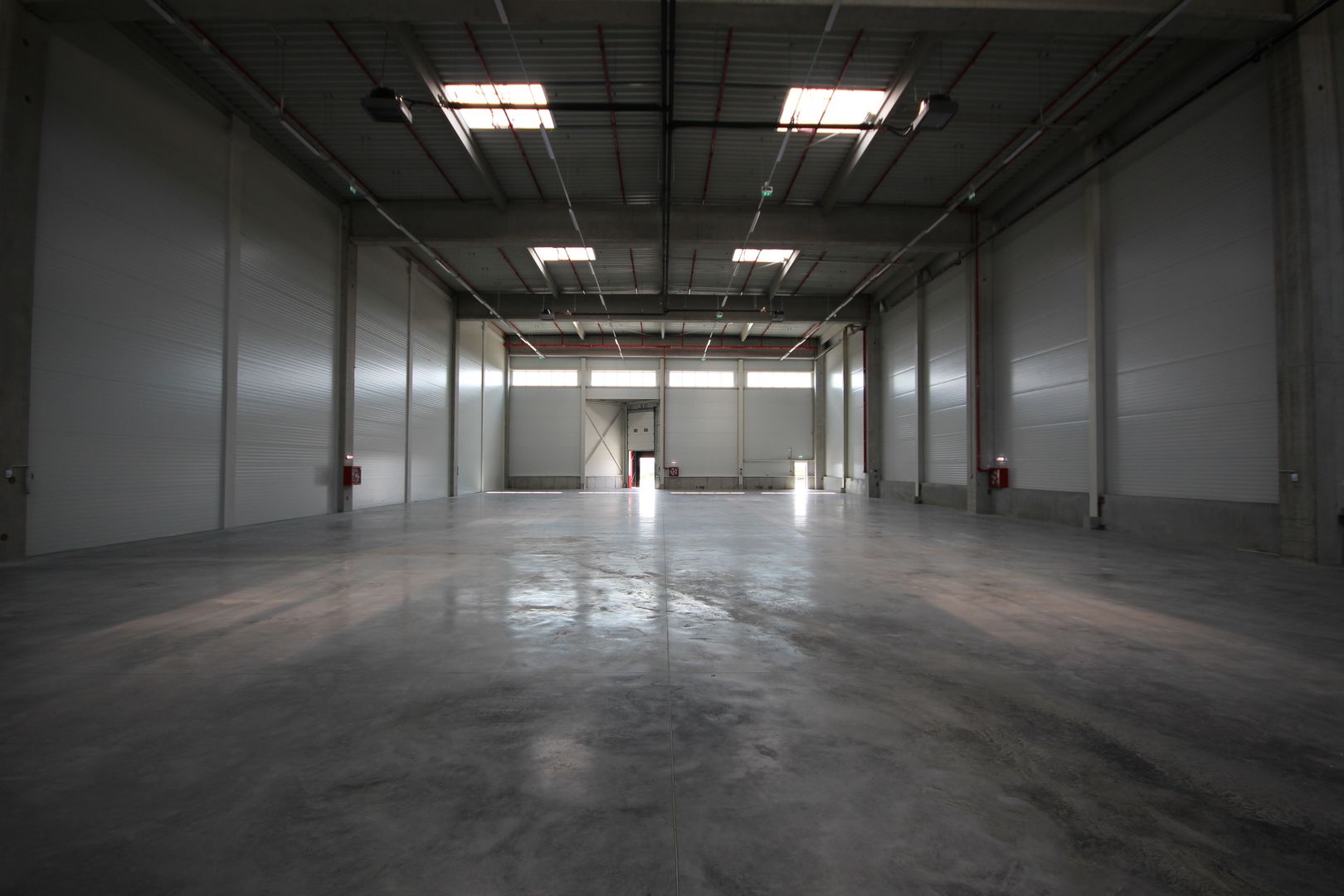 Spațiu industrial de  2.000   mp de închiriat - Poză 9