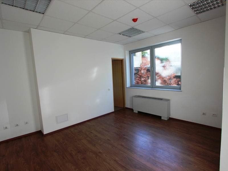 Cladire de birouri - zona Semicentrala - Poză 20