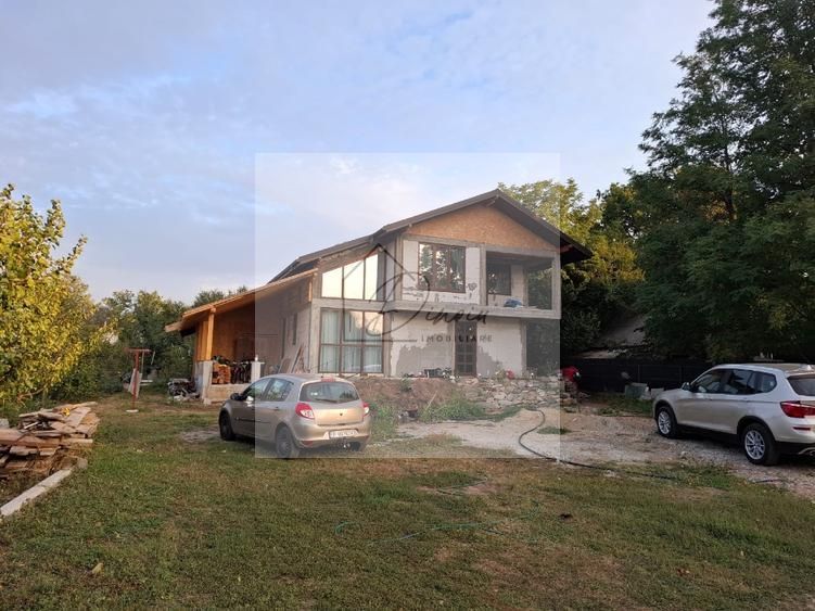 Vila 4 camere Comuna Dascalu - Poză 1