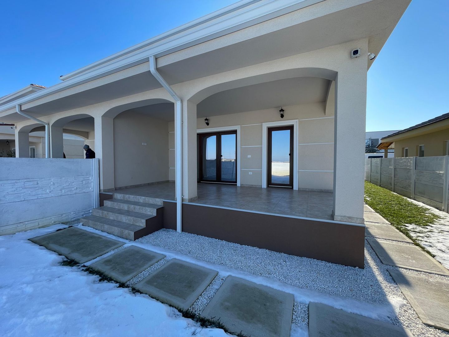 Duplex - 5 camere -toate utilitatile - Mosnita Noua - Urseni - Poză 1