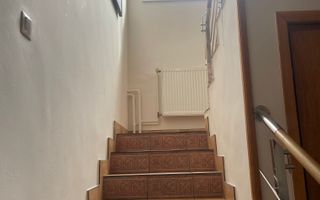 Clădire cu destinație comercială, situată într-o zonă Centrala! - Poză 10