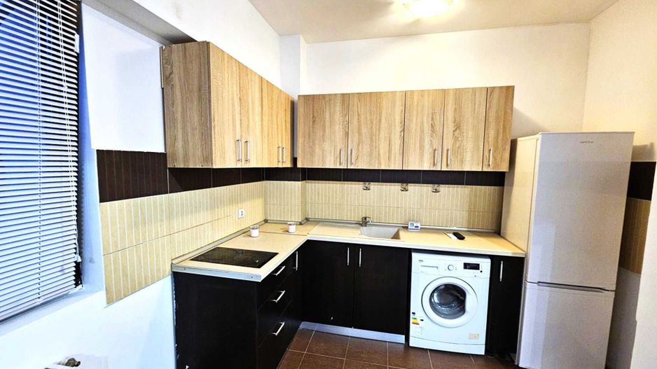 Închiriez garsonieră modernă  Piața Alba Iulia, centrală proprie - Poză 3