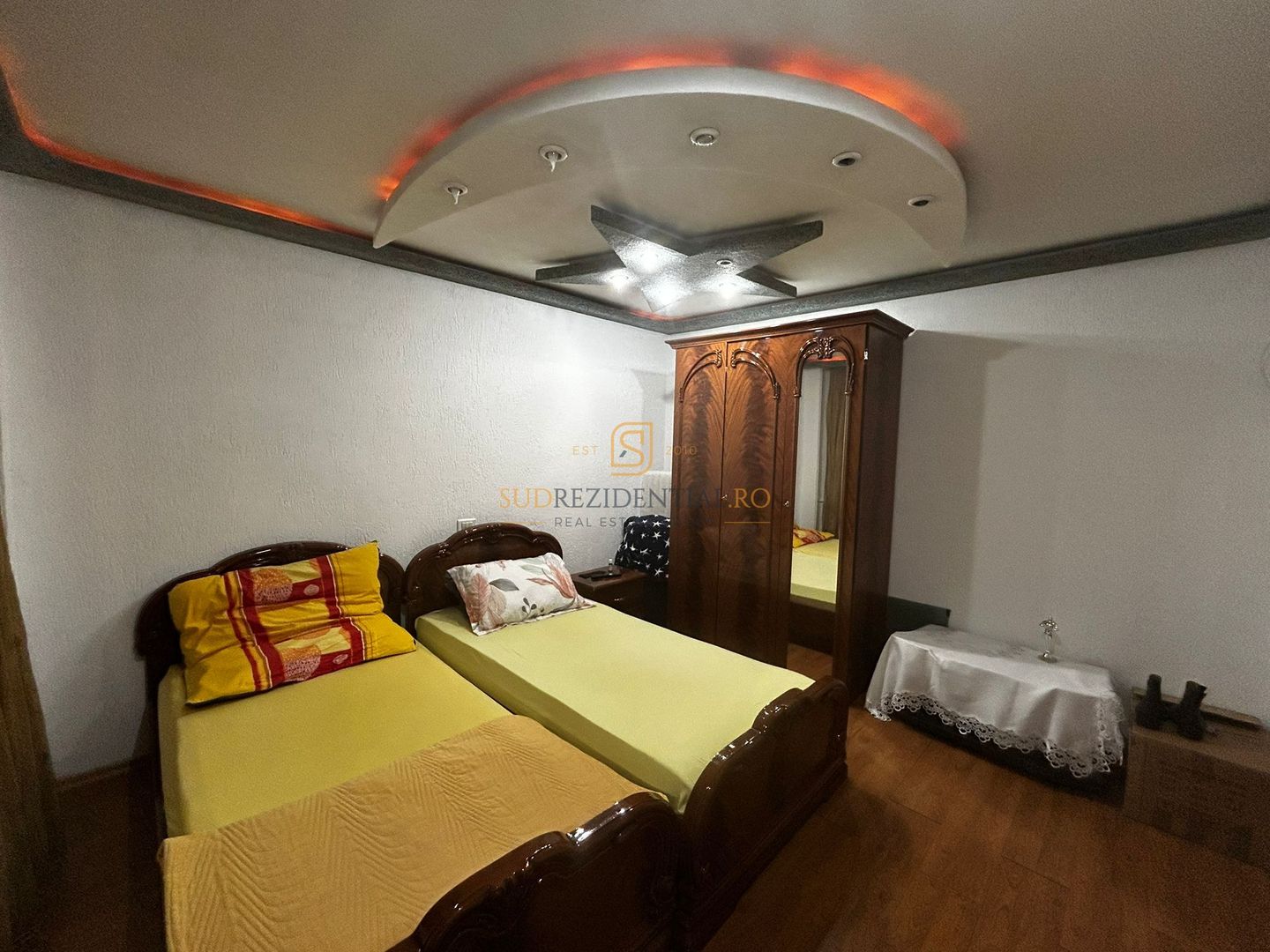 Apartament 3 camere, suprafata generoasa, zona Piata Resita - Poză 8