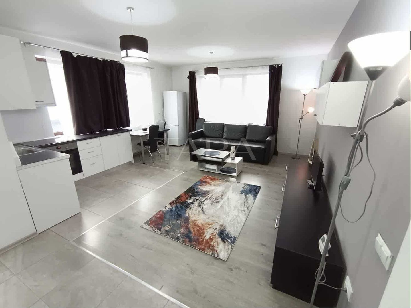 Apartament 2 camere semidecomandat în Florești – parter înalt. - Poză 1