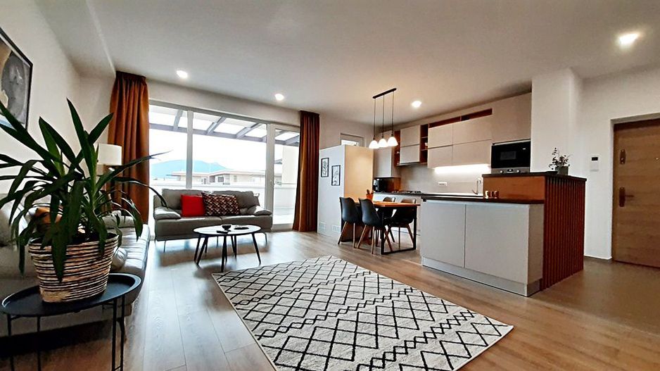 Penthouse cu 5 camere in URBAN PENTHA-zona Coresi - Poză 5