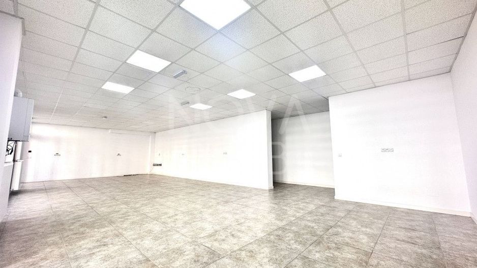 Spatiu comercial cu vitrina - Str. Doamna Stanca - Poză 2