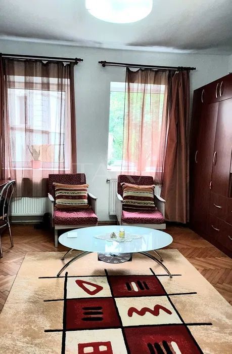 Apartament cu 2 camere, curte și parcare, zonă centrală, Cluj-Napoca. - Poză 1
