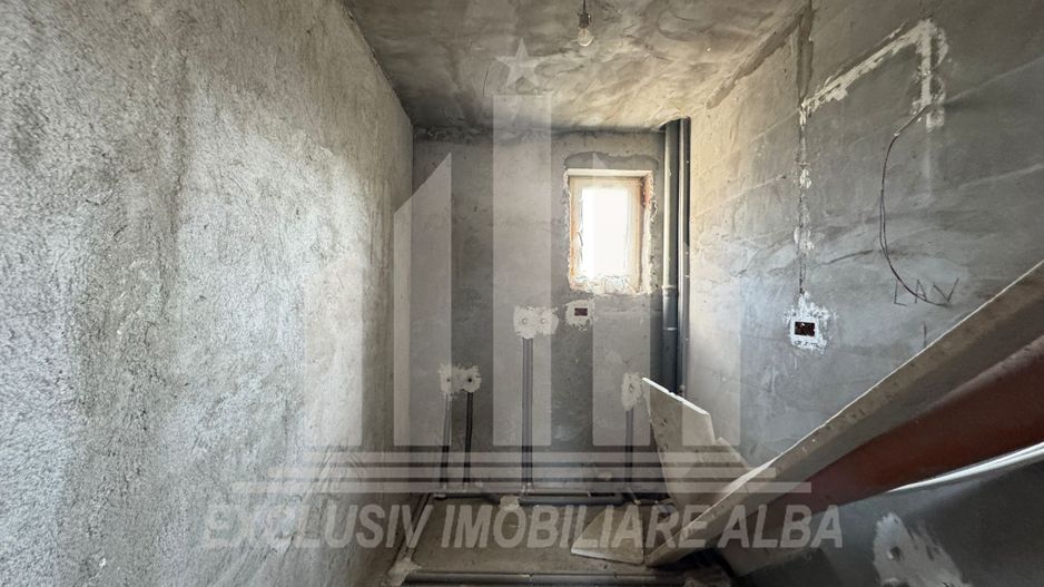 Casa individuala | Semifinisata | 230 mp | 480 mp teren | Partos - Poză 4